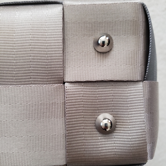 HARVEYS • Sand Dollar LTD Medium Tote - Picture 6 of 16